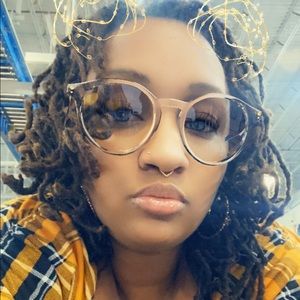 Meet your Posher, Denice